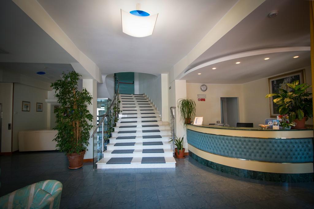 Hotel Gabbiano ปอร์โต ซาน จอร์โจ ภายนอก รูปภาพ