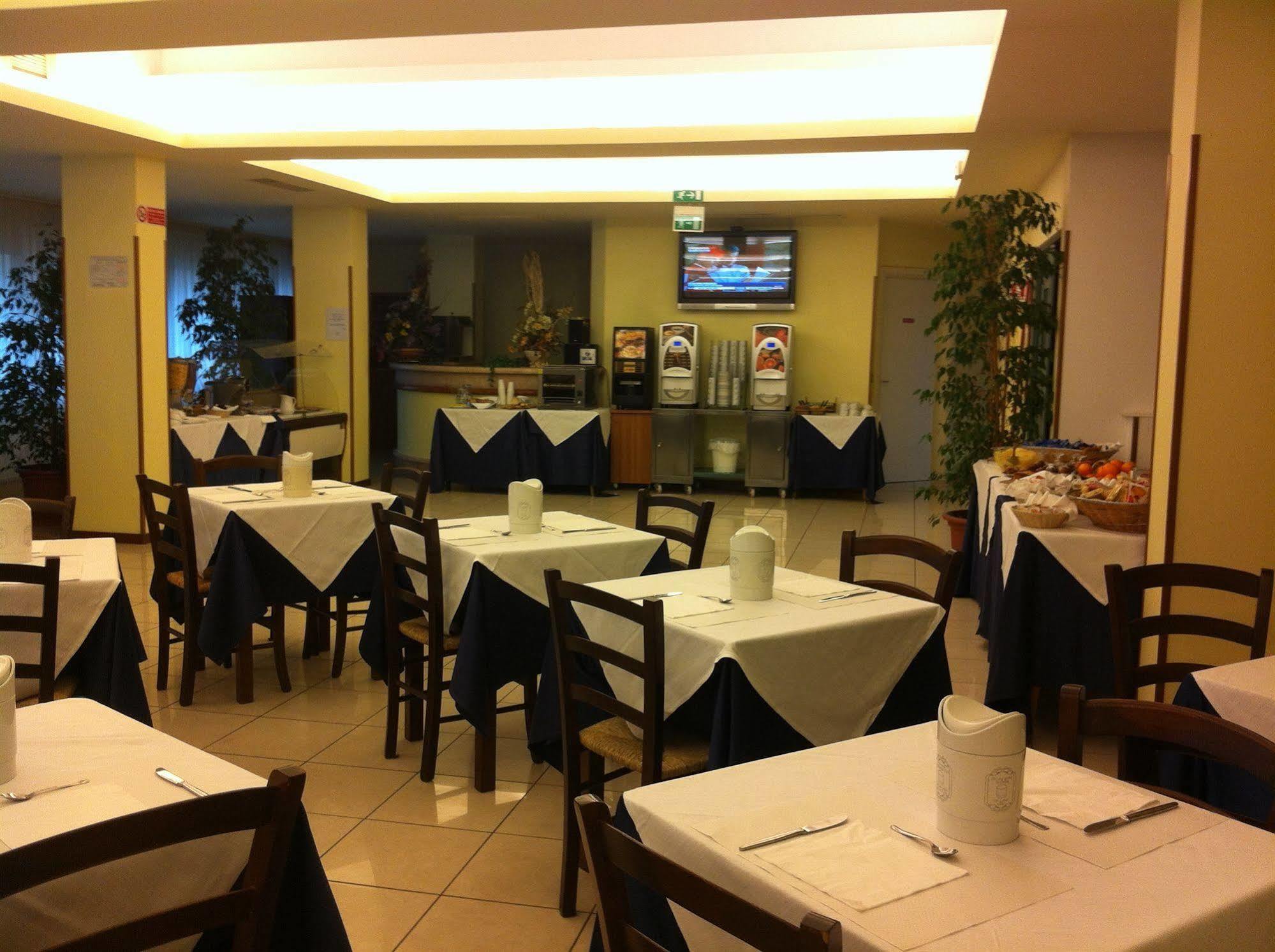 Hotel Gabbiano ปอร์โต ซาน จอร์โจ ภายนอก รูปภาพ