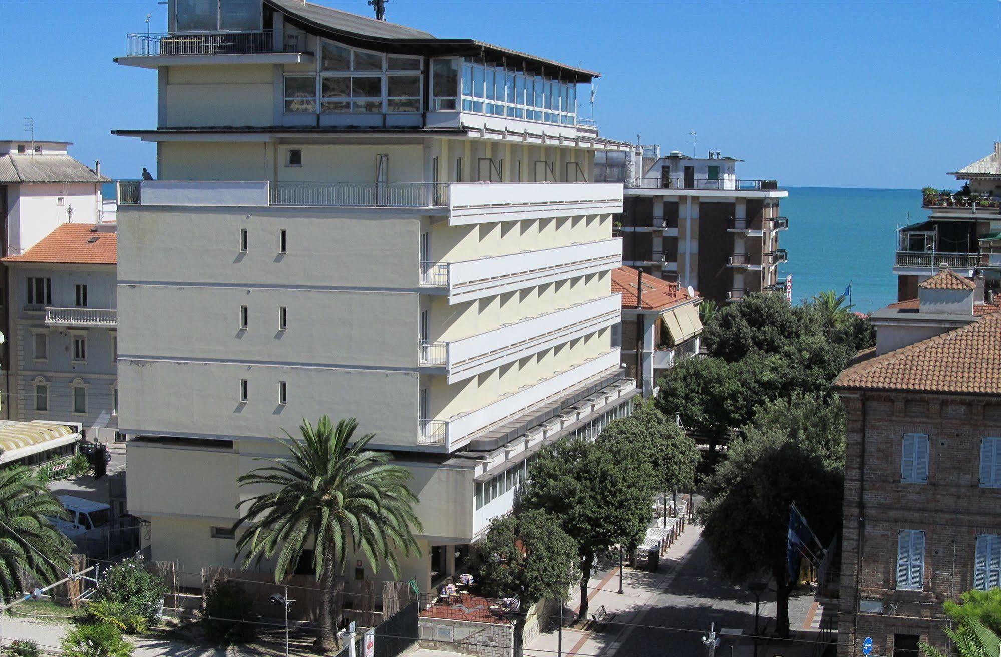 Hotel Gabbiano ปอร์โต ซาน จอร์โจ ภายนอก รูปภาพ